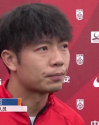 张稀哲：武磊状态很好 国足中前场进攻配合默契