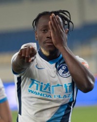 B体育中国官网首页-大连人4轮抢9分走出泥潭 强援归队后有望提前保级